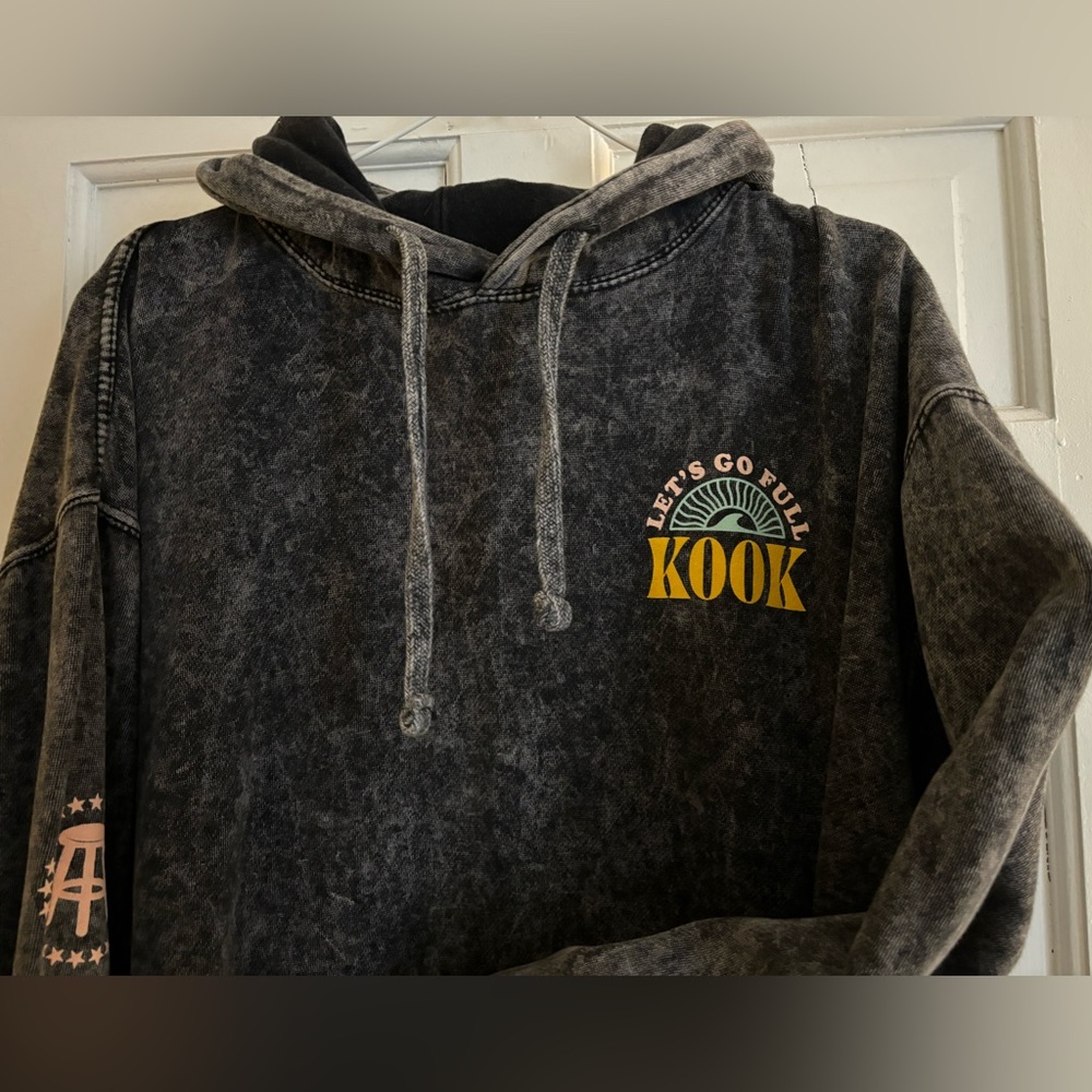 OUTER BANKS HOODIE